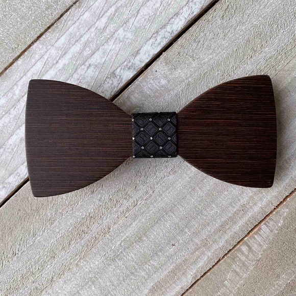 Men's Wooden Bow Tie - Picture 6 of 8